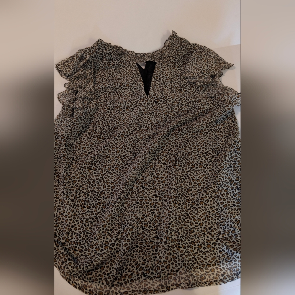 JODIFL Animal Print Ruffle Blouse Small